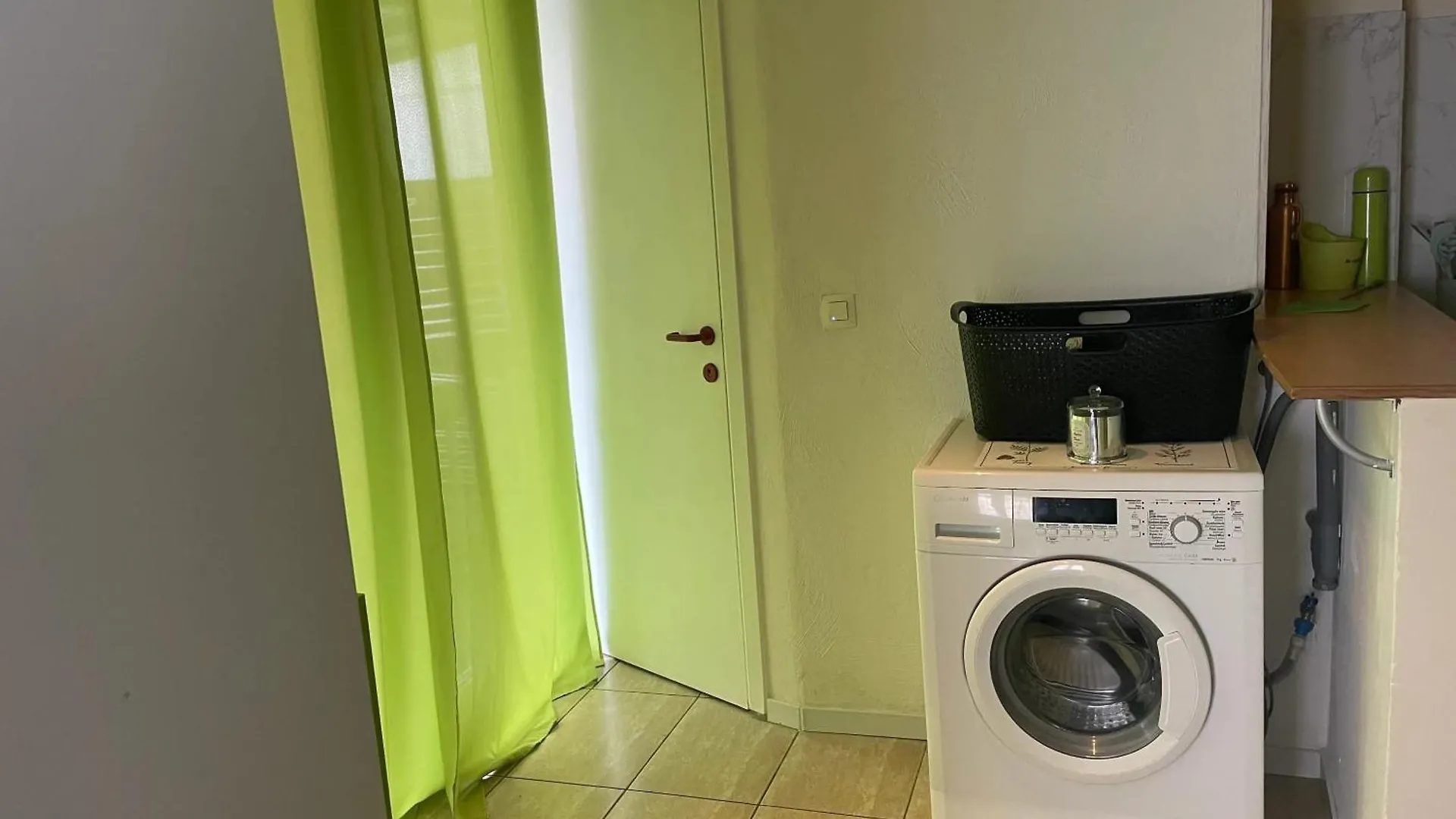 Apartment Studio With Furnished Terrace And Wifi At Charleroi